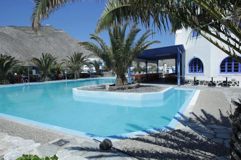 Marousi Aparthotel Perissa (Santorini)