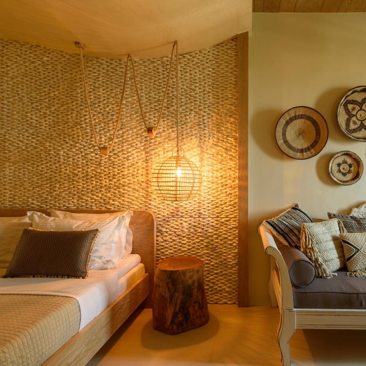 Bed & Breakfast Divelia East