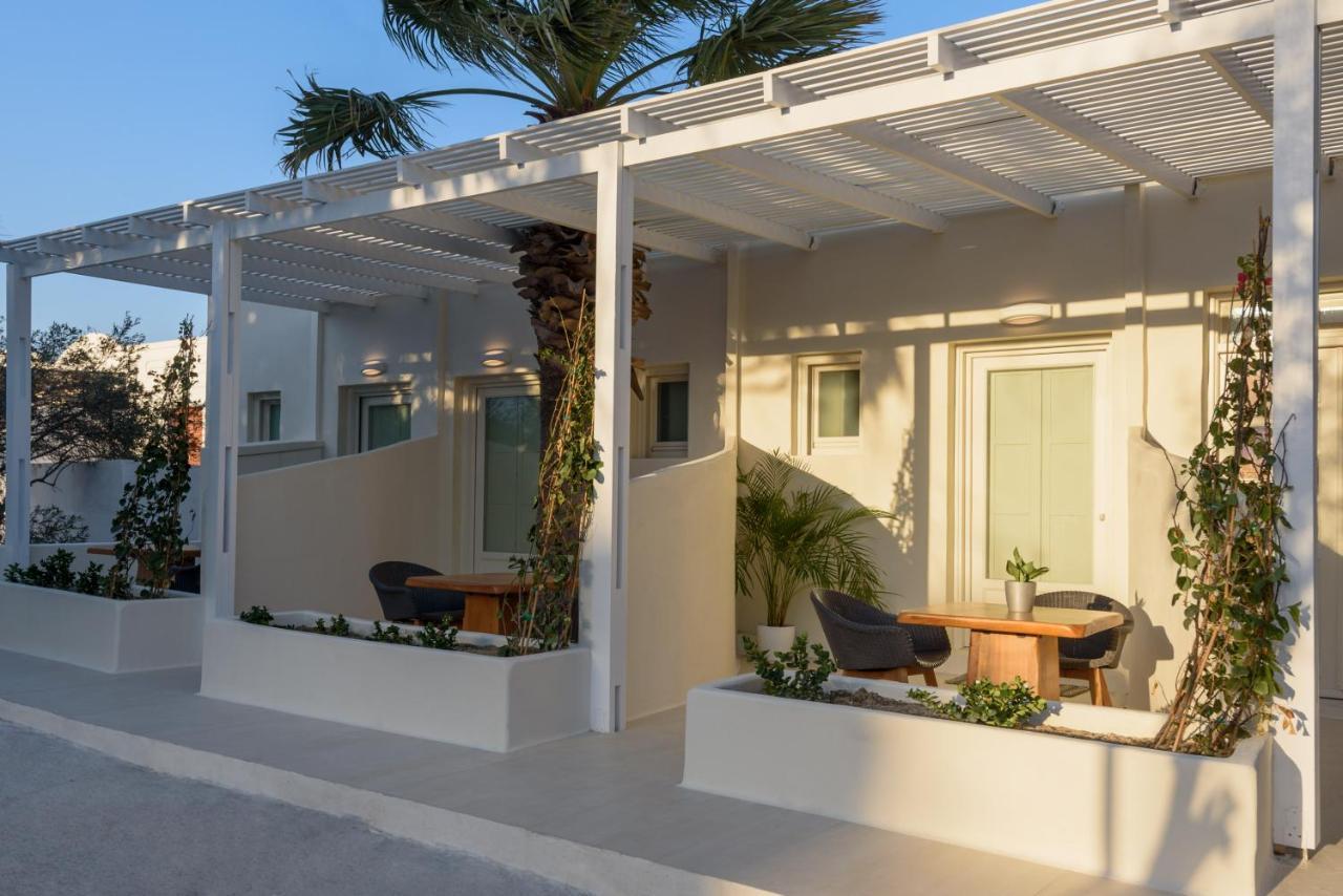 Divelia East Bed & Breakfast 3*
