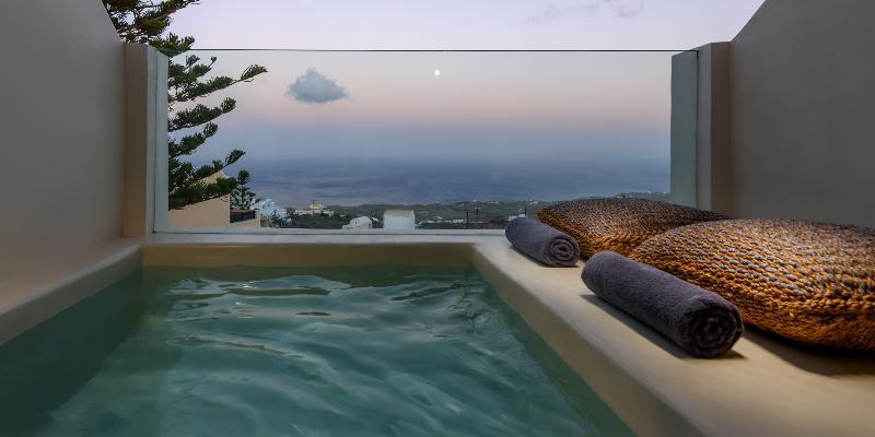 Bed & Breakfast Divelia East 3*