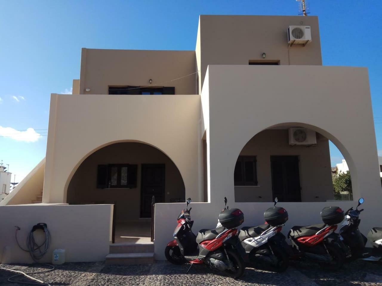 Theoni's Santorini Views Holiday home