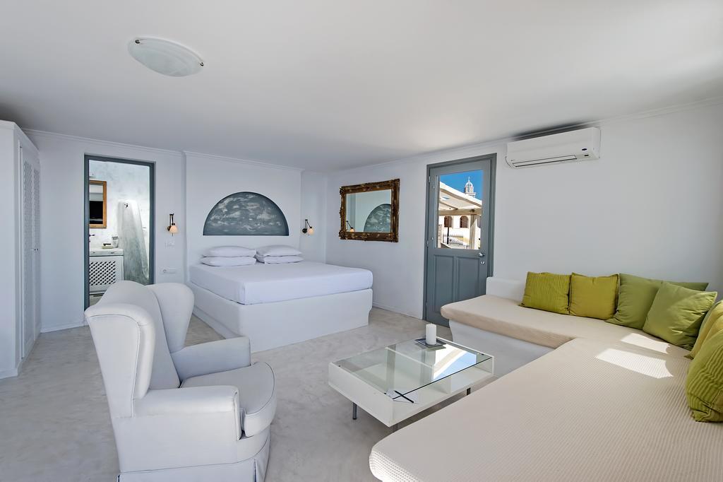 Lava & Lounge Aparthotel Fira (Santorini)