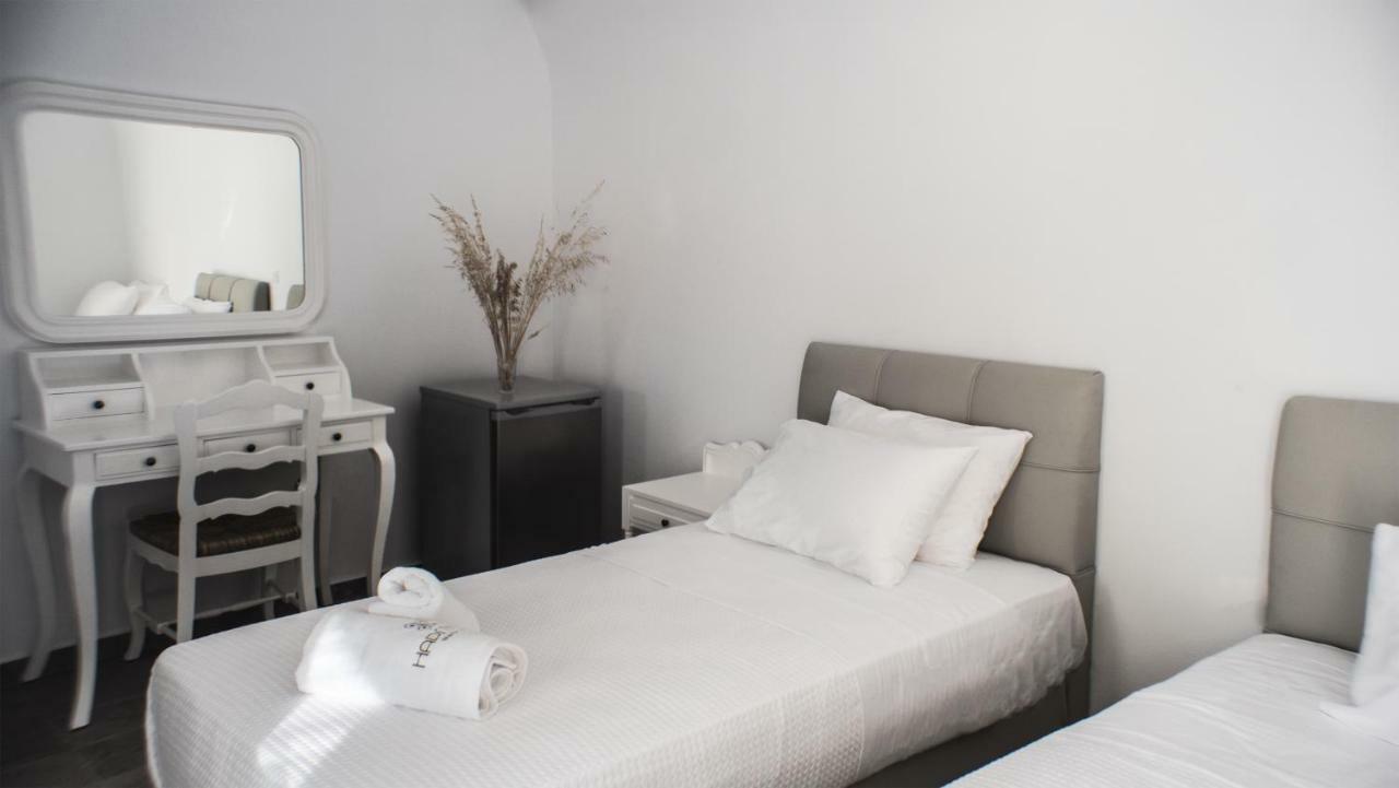 Helios Hotel Perissa (Santorini)