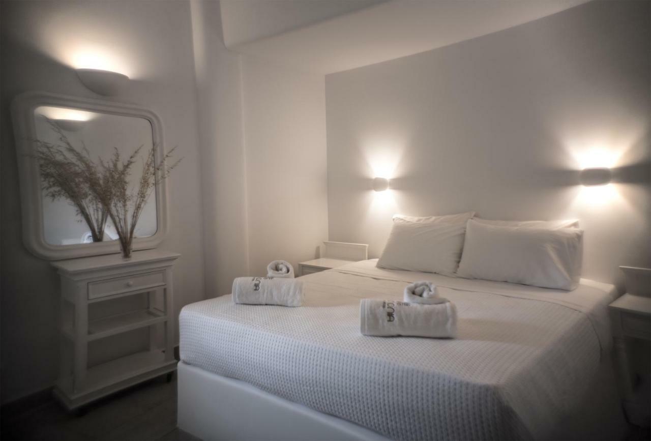 Hotel Helios Perissa (Santorini)