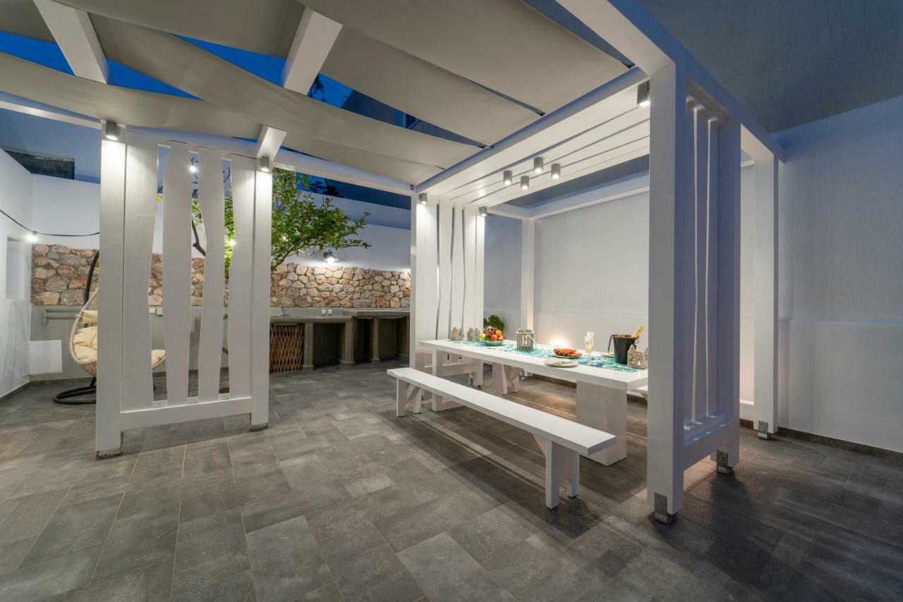 Aurum Villa *