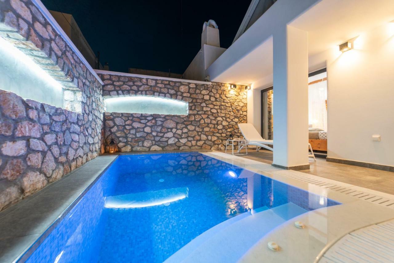 Aurum Kamari (Santorini)