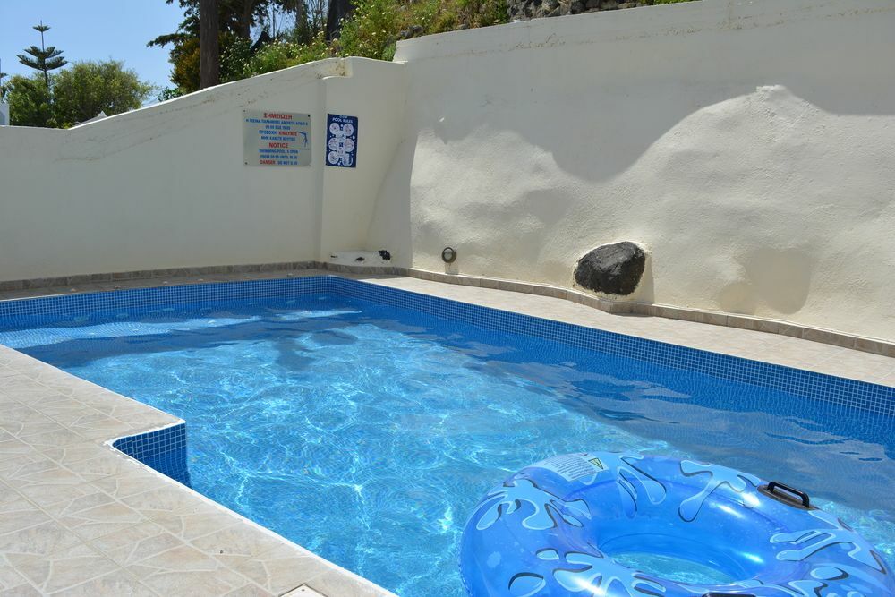 Anemomilos Aparthotel