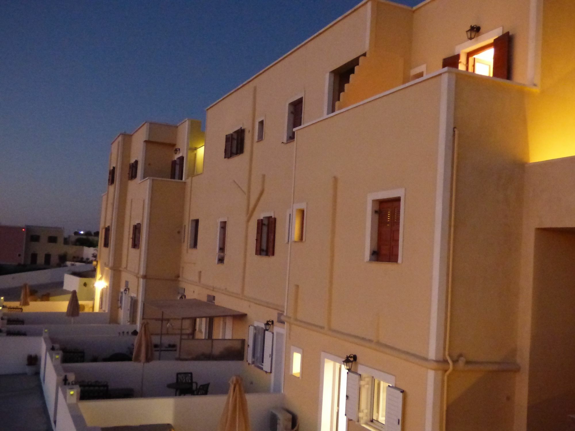 Apartment Rampelia Imerovigli (Santorini)