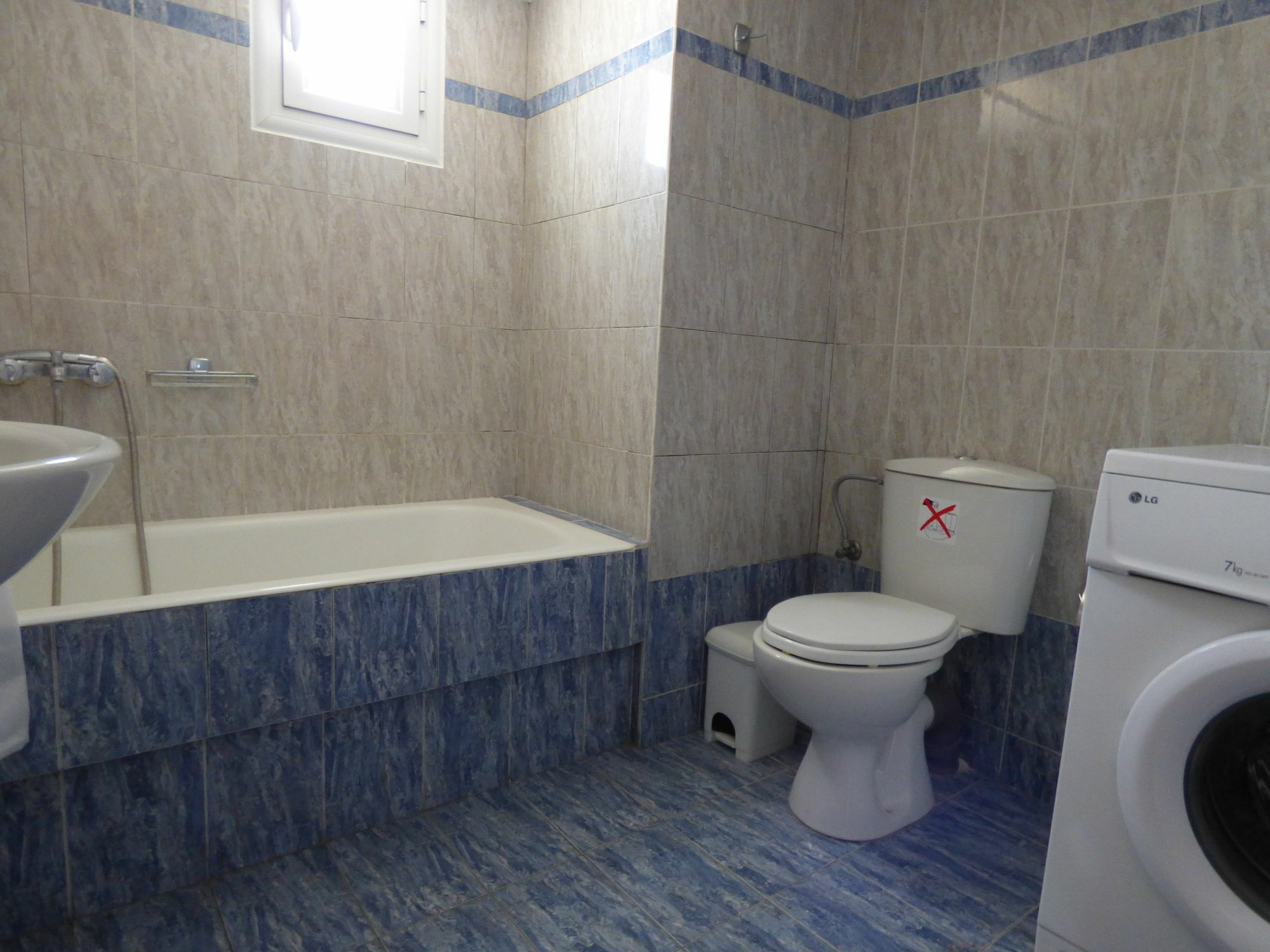 Apartment Rampelia Imerovigli (Santorini)