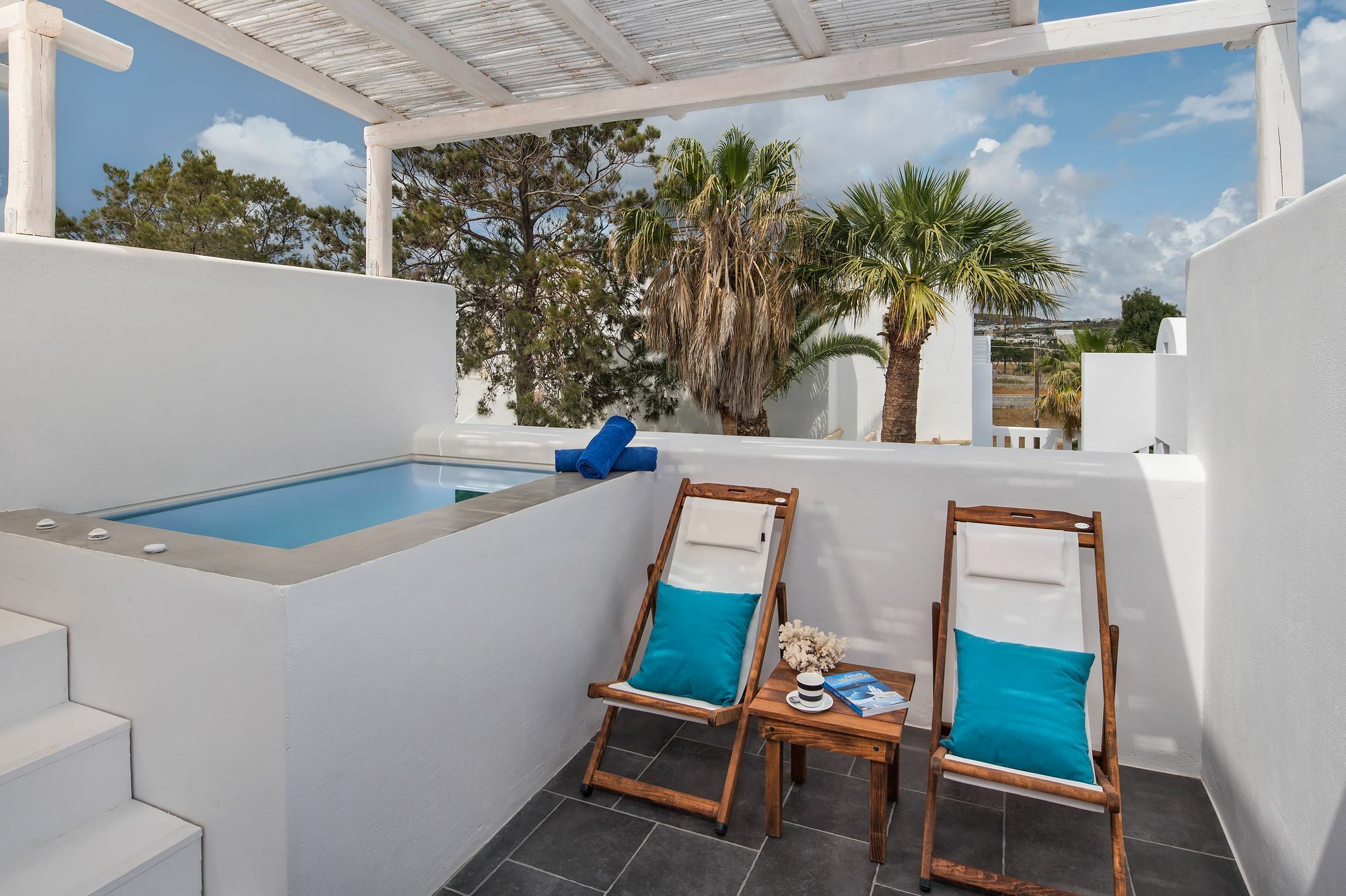 Meltemi Excelsior 4* Perissa (Santorini)