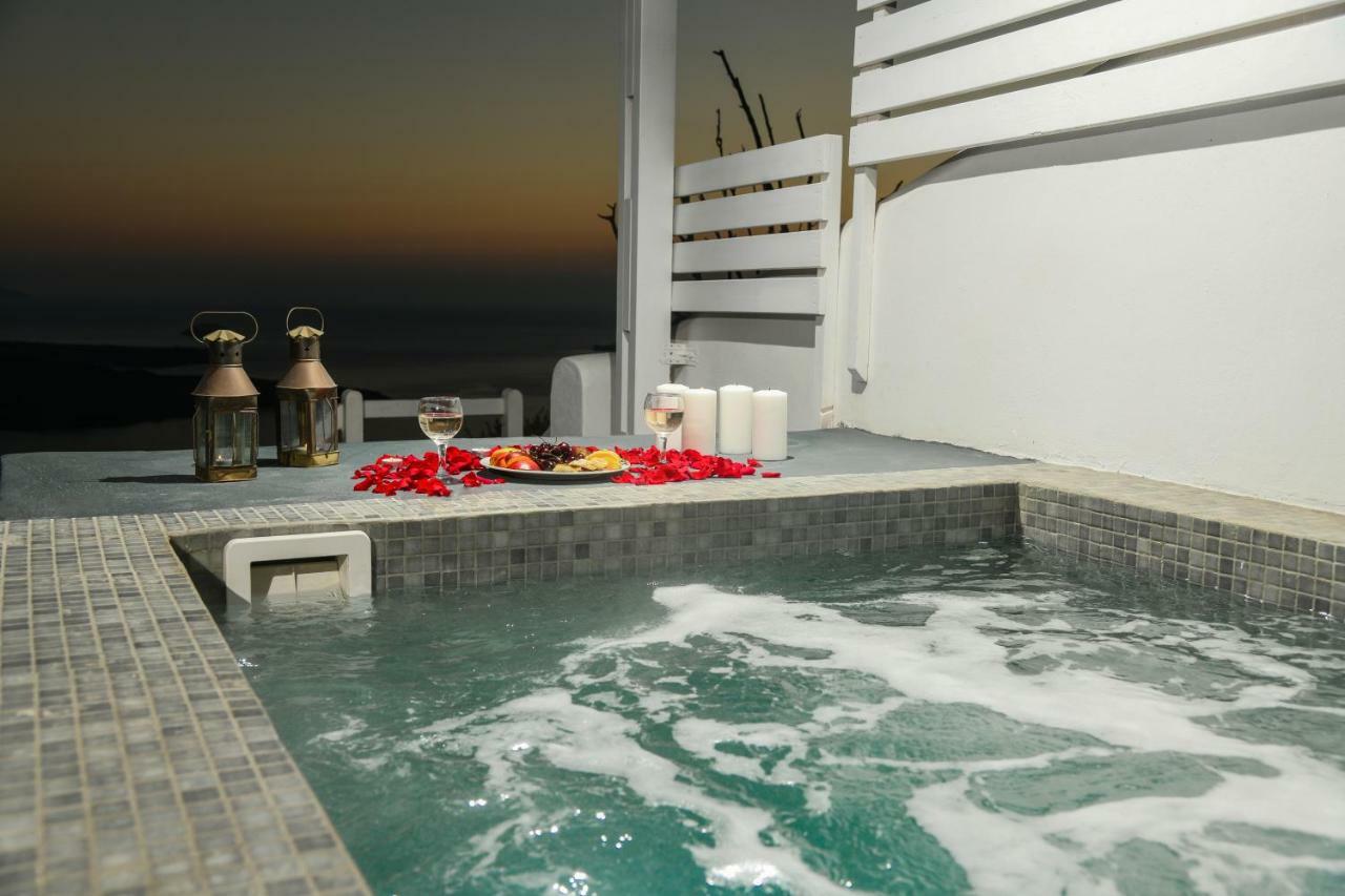 Iatis View Collection Villa Imerovigli (Santorini)