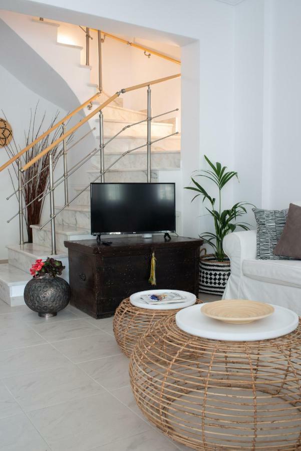 Harmonia House Apartment Kamari (Santorini)