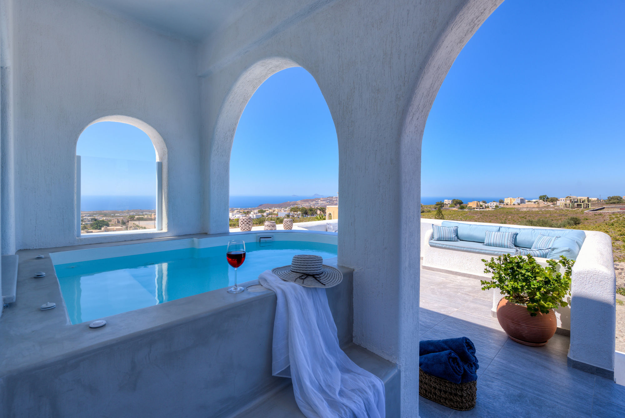 Blanca Luxury