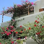Makis Hotel