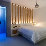 Neptune Luxury Suites