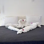 Sun Springs Suites