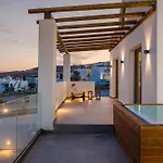 Acro Caldo Suites