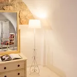 Red Cliff Villa 2Bedroom Villa With Caldera View And Plunge Pool