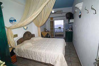 Kafieris View Hotel 2*