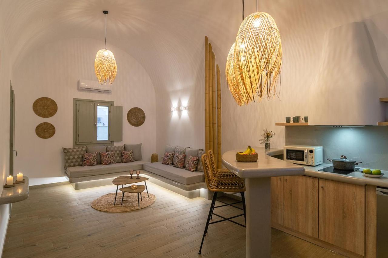 Dolce Kamari (Santorini)
