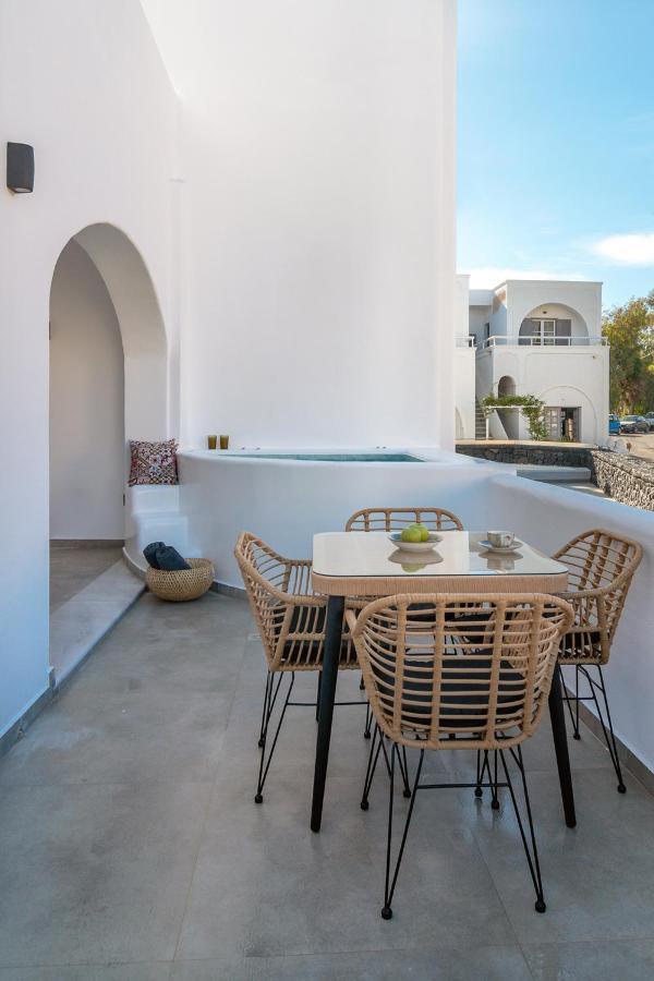 Dolce Kamari (Santorini)