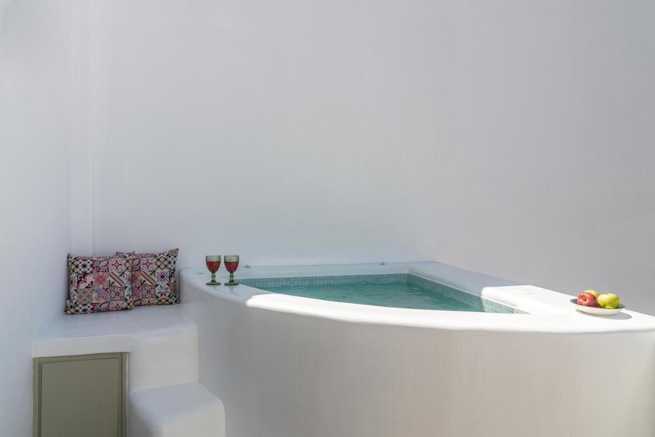 Dolce Apartment Kamari (Santorini)