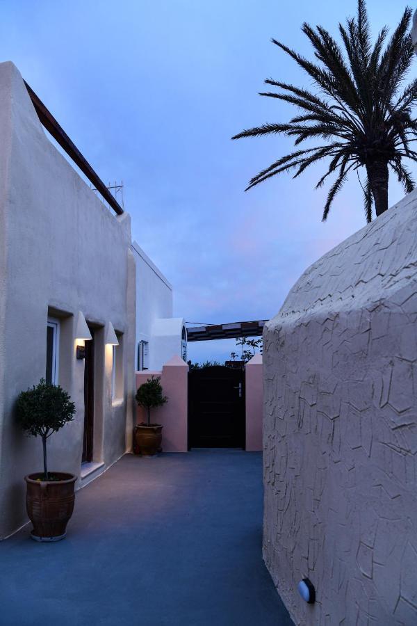 Grandma's Homes * Imerovigli (Santorini)