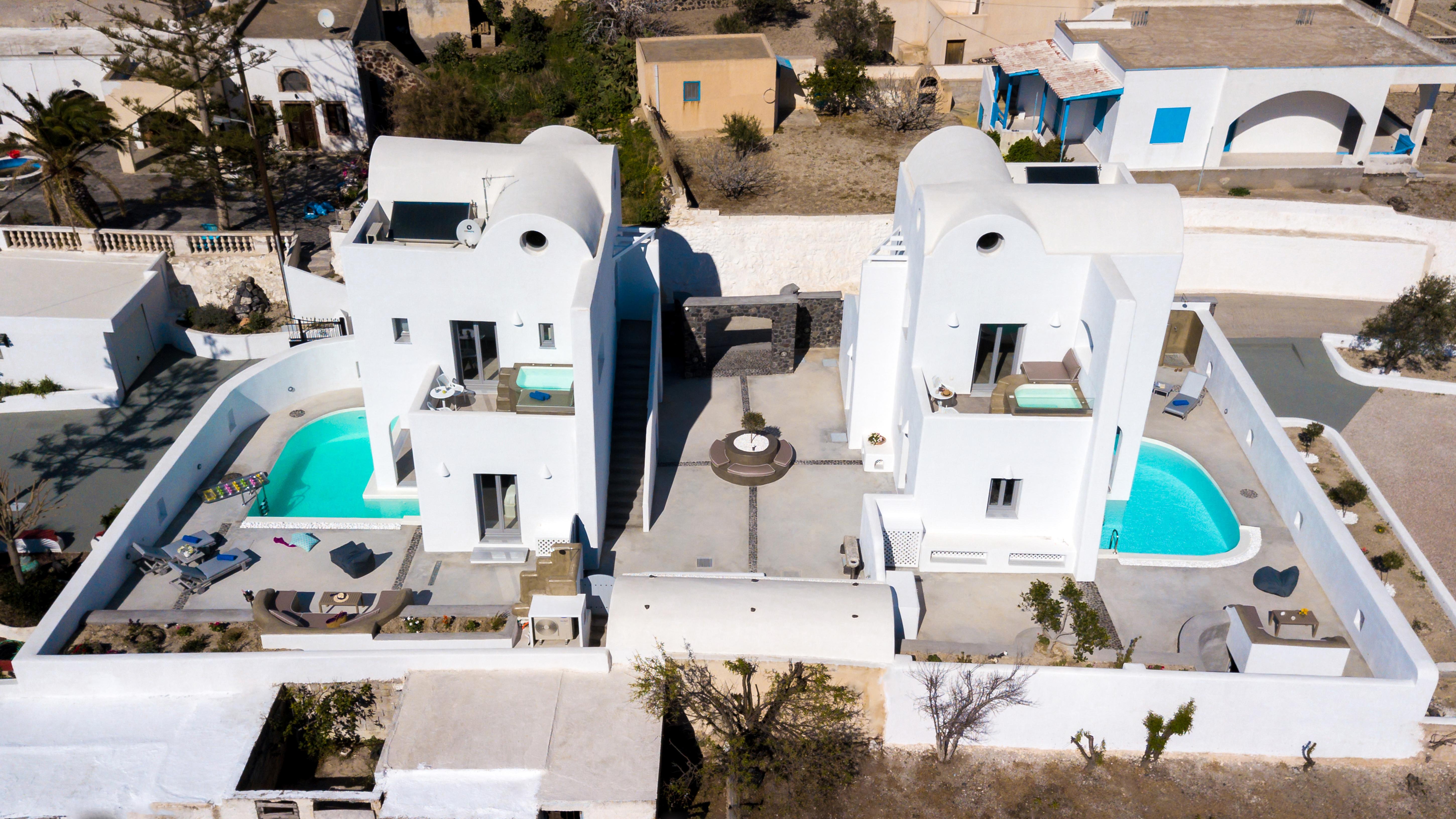 White Harmony Apartment