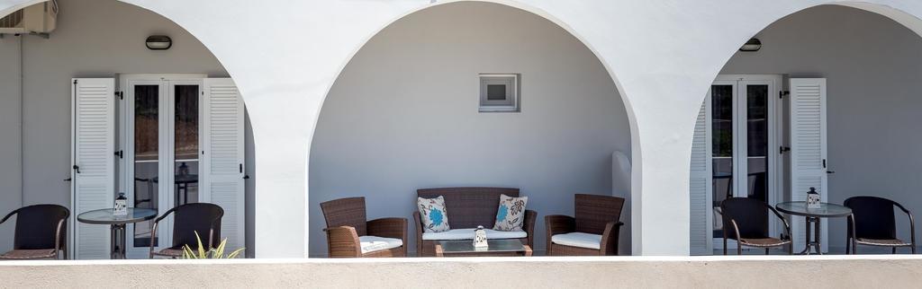 Aigli 2* Fira (Santorini)