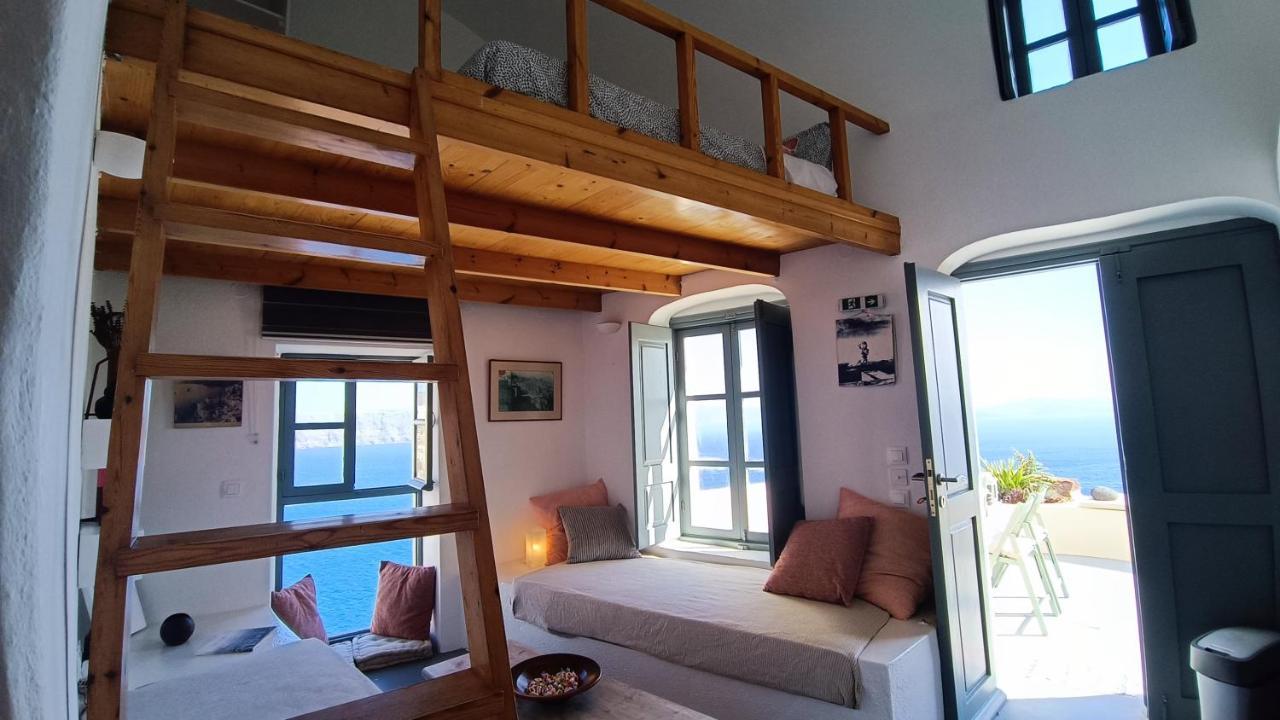 Elias Cave House 270o Caldera View Apartment *