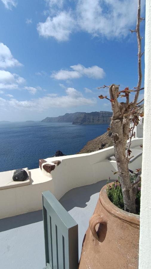 Elias Cave House 270o Caldera View Apartment *