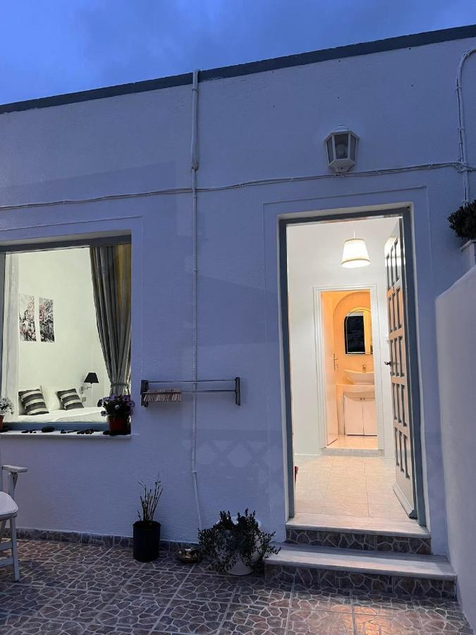 Zolfo Antico * Perissa (Santorini)