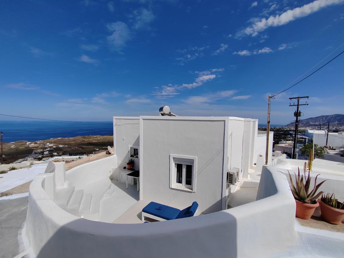 White Swallow Santorini *