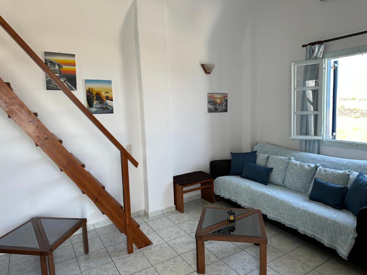 Paradisos Oia (Santorini)