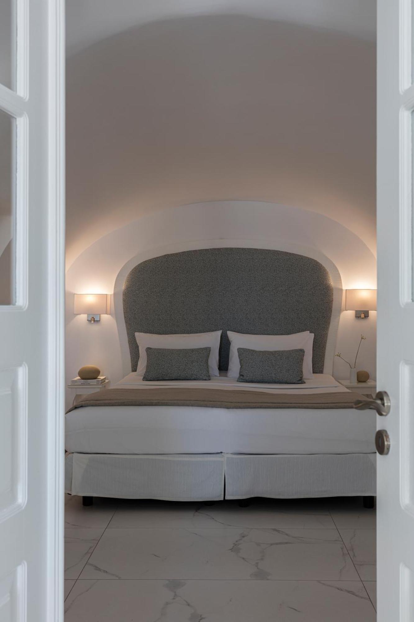 Canaves - Small Luxury Of The World Oia (Santorini)