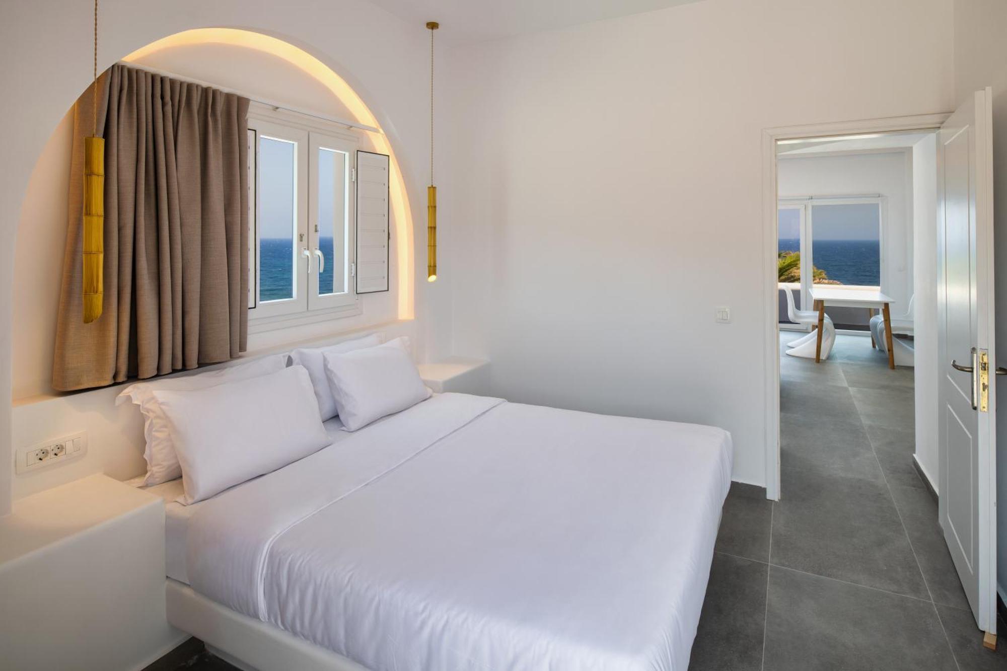Holiday home Peaceful Seafront Retreat In Santorini -sonus Mare *