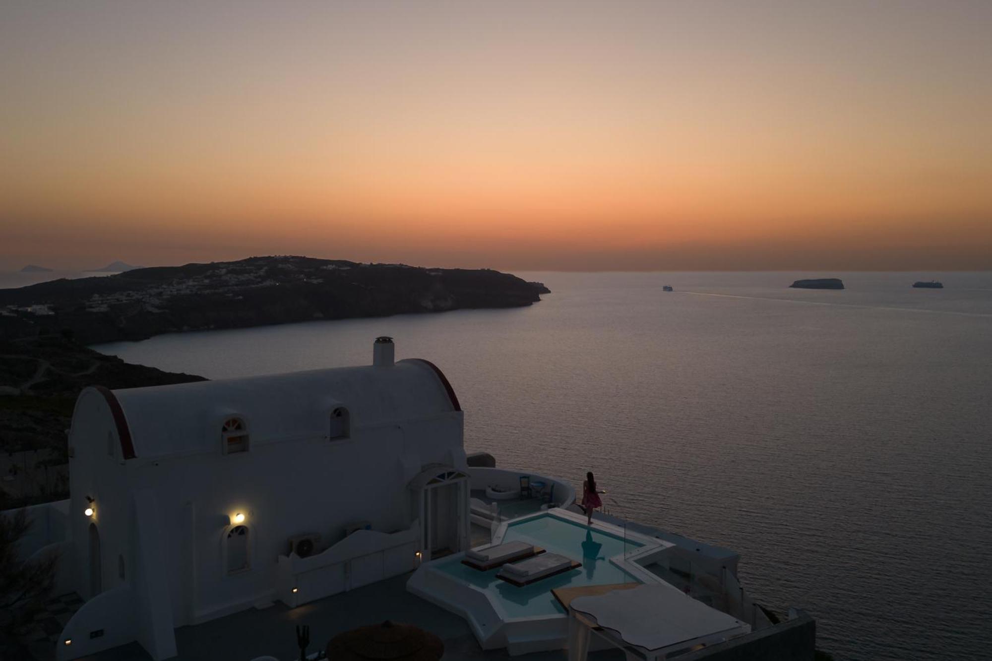 Caldera View Private Villa *
