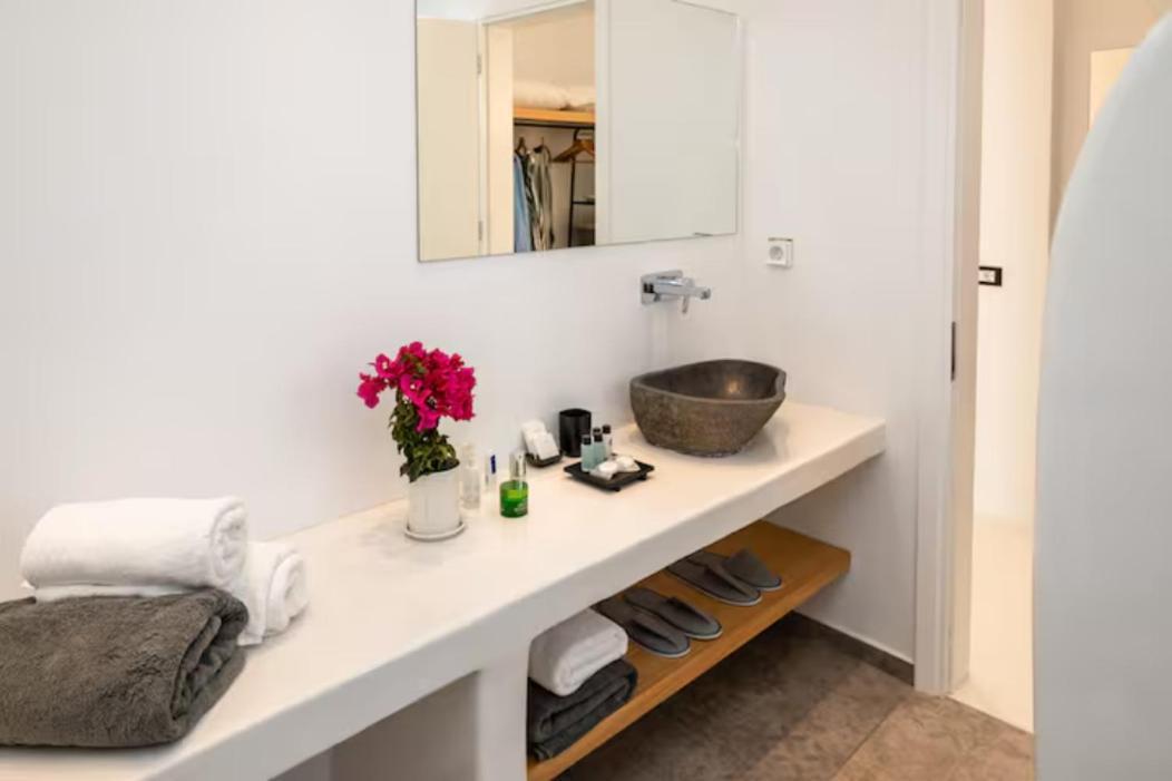 Guest house Piccole Kamari (Santorini)