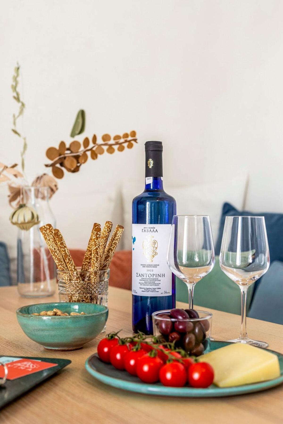 Holiday home Vima Santorini, Traditional Luxury *