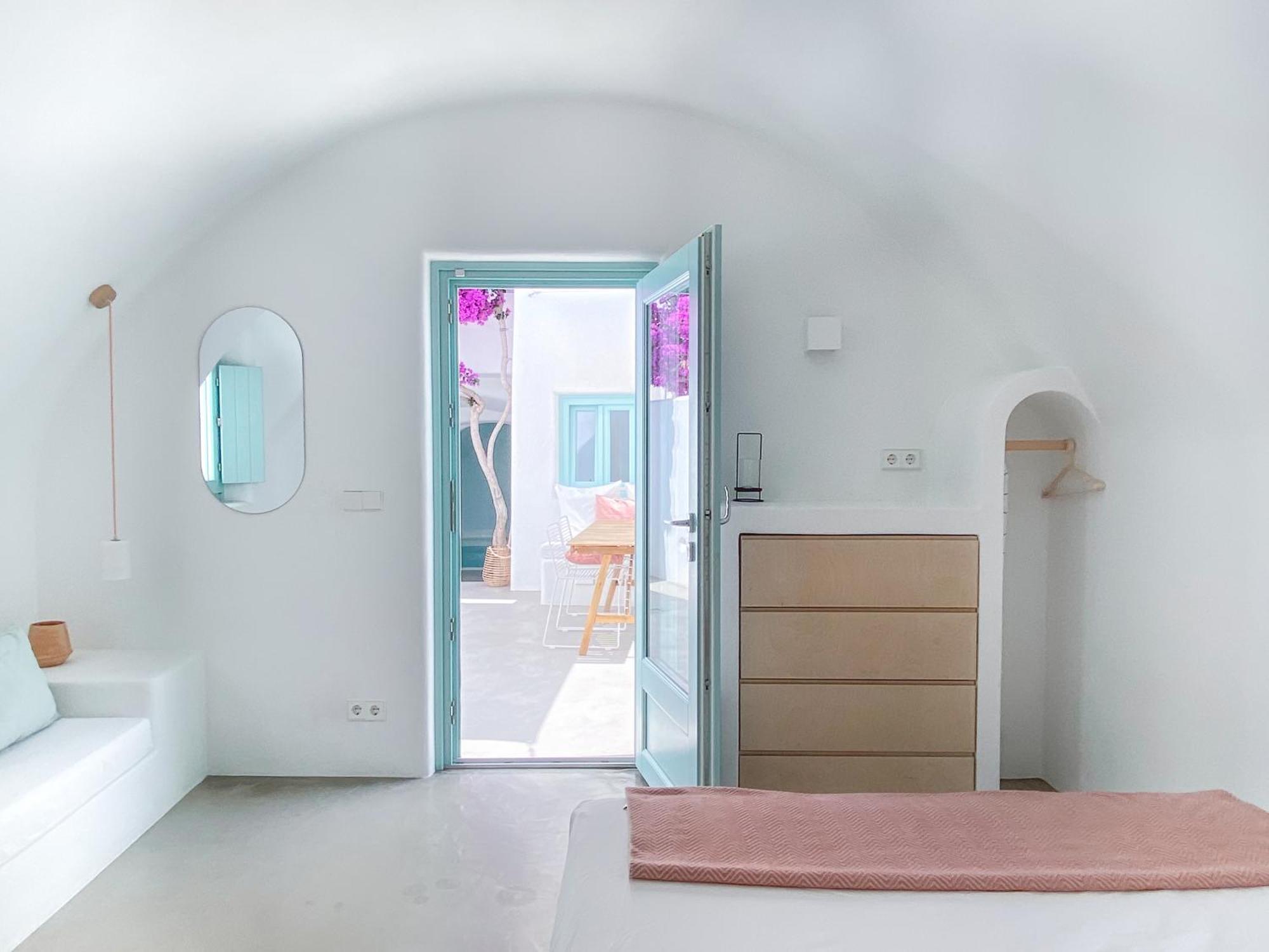 Vima Santorini, Traditional Luxury Emporio (Santorini)