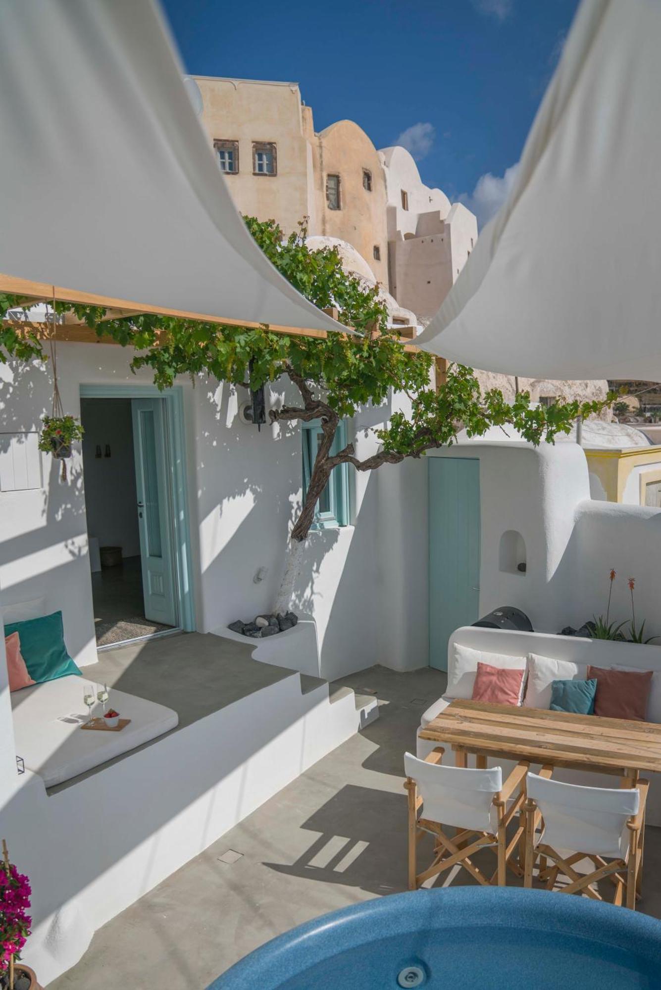 Vima Santorini, Traditional Luxury * Emporio (Santorini)