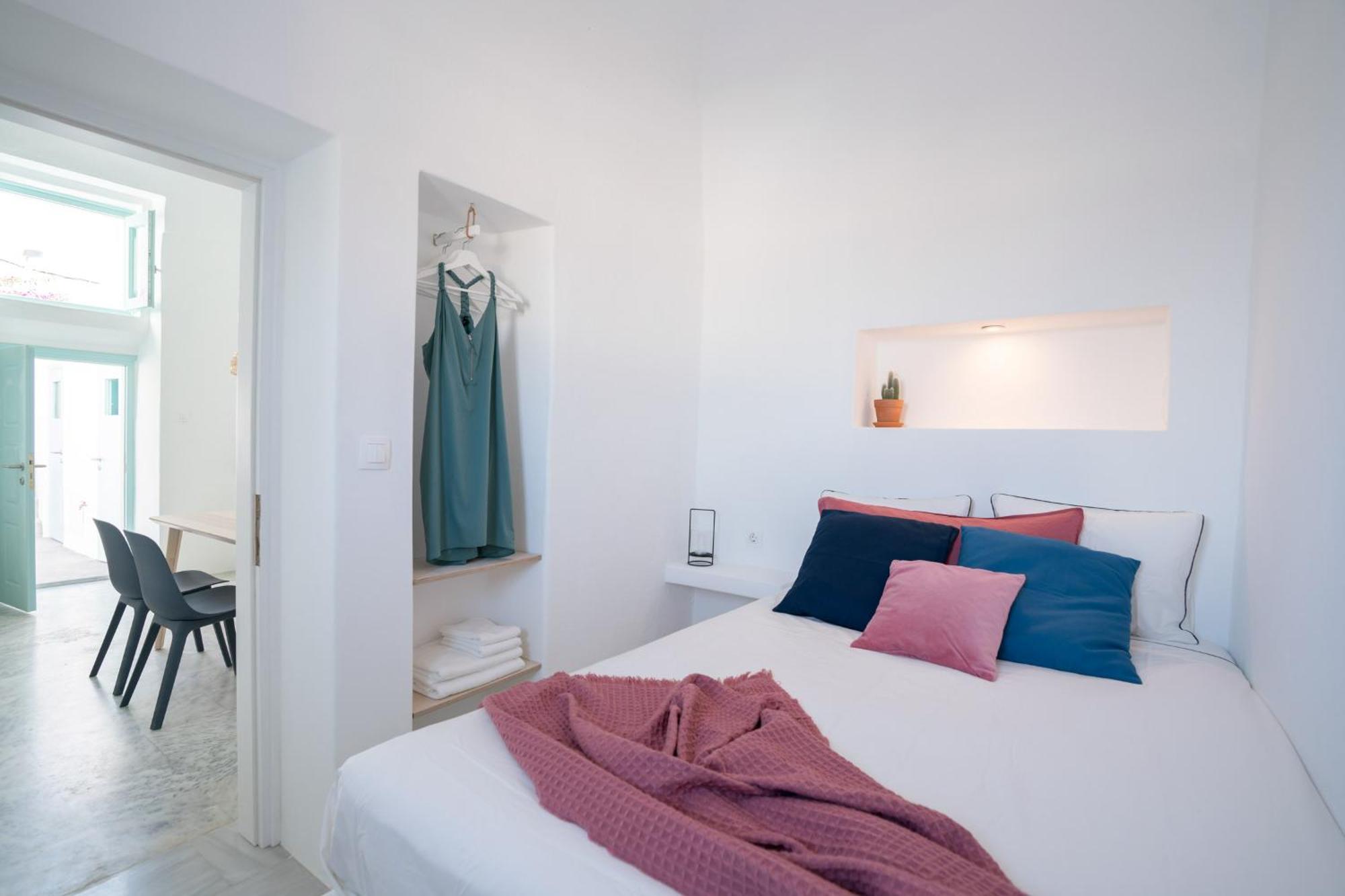 Vima Santorini, Traditional Luxury * Emporio (Santorini)