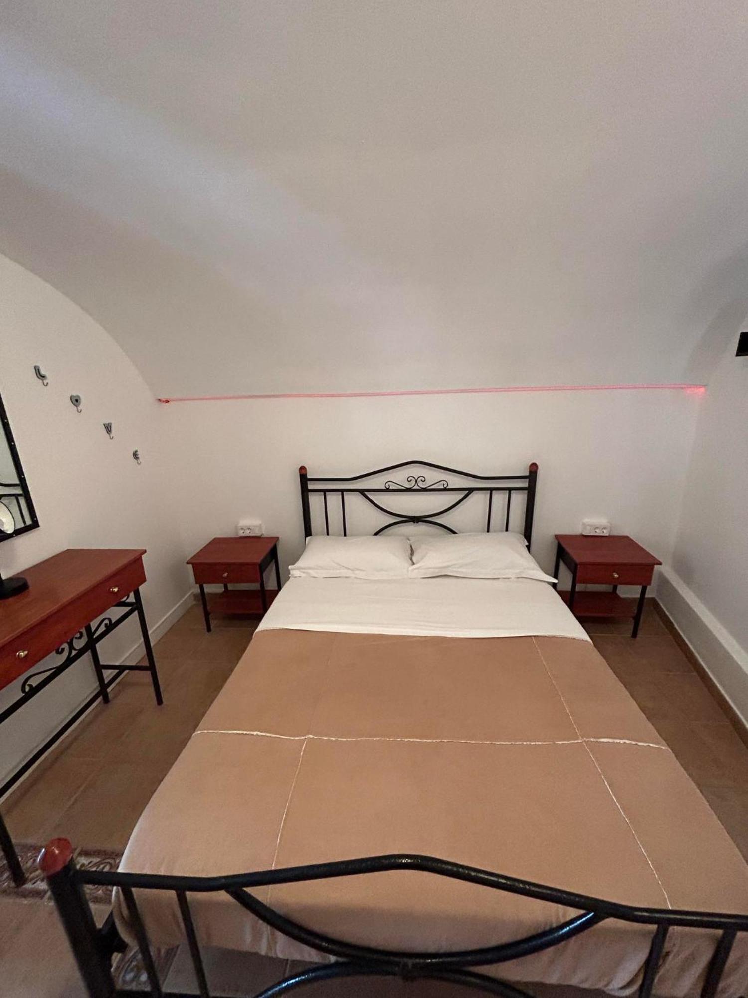 Villa Markos Aparthotel 2*