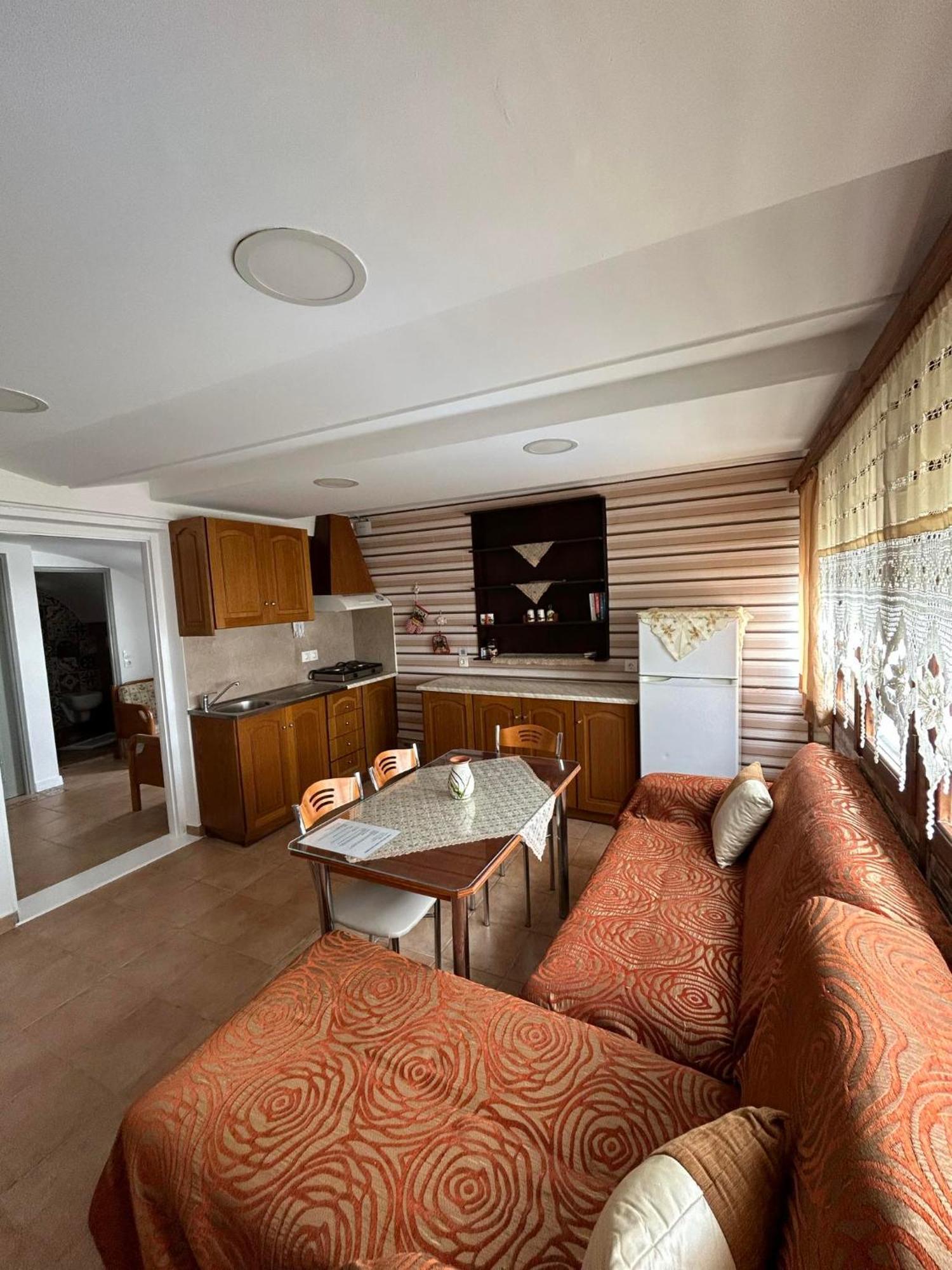 Villa Markos 2*
