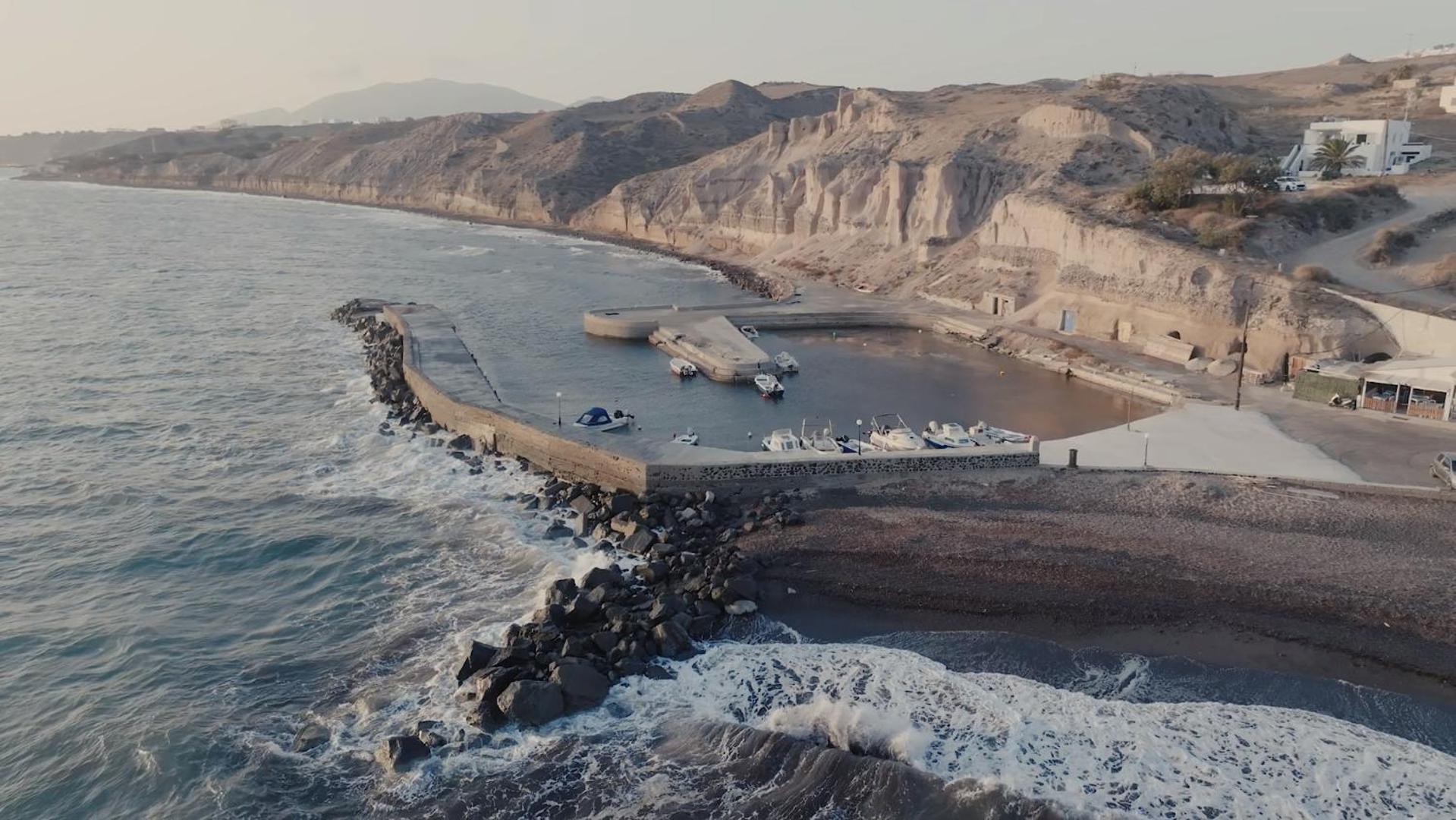 Peaceful Seafront Retreat In Santorini -sonus Mare * Vourvoulos