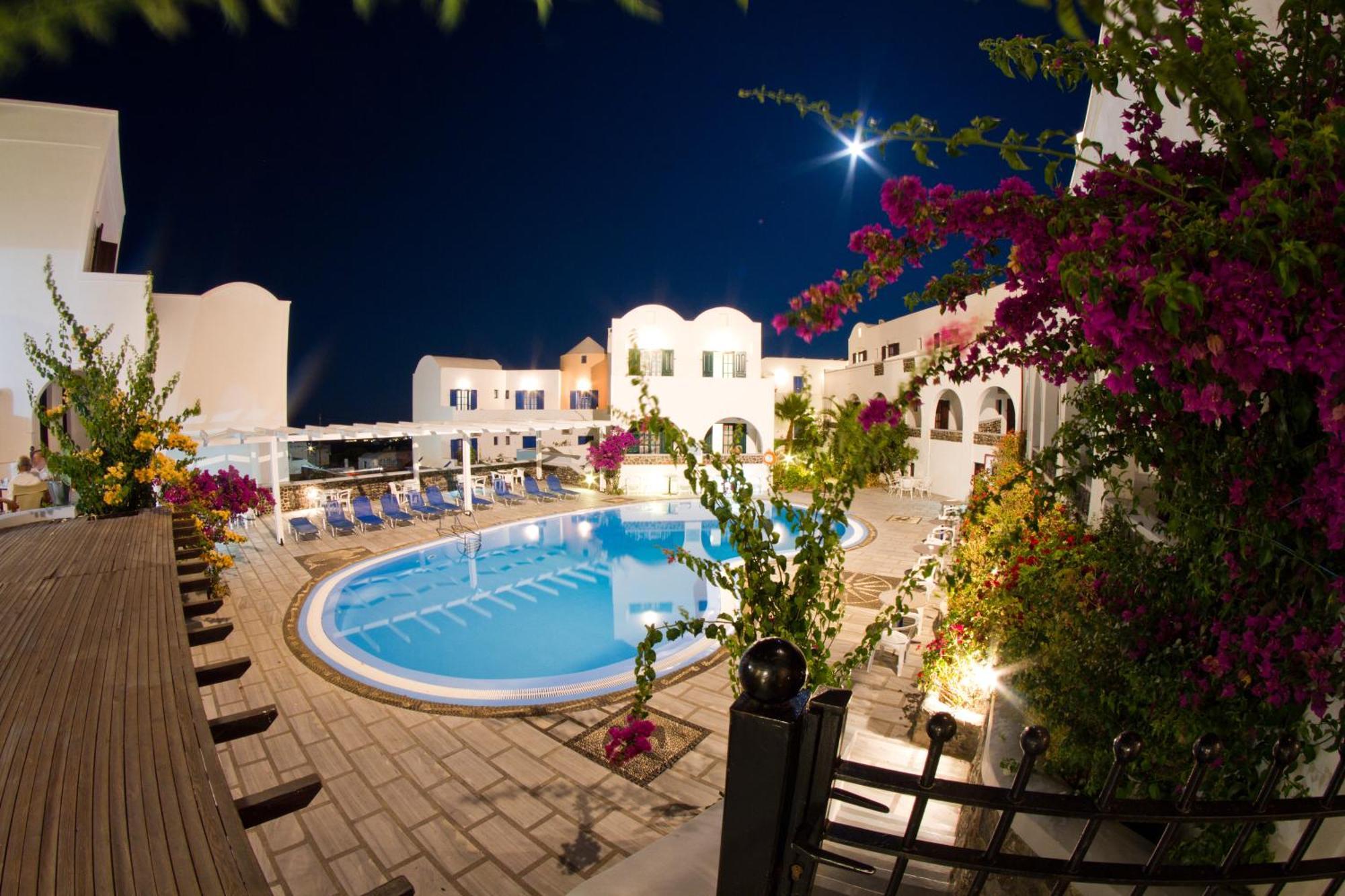 New Haroula Fira (Santorini)