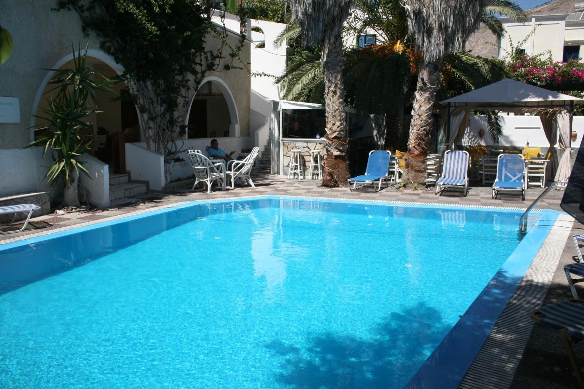 Villa Markos Perissa (Santorini)