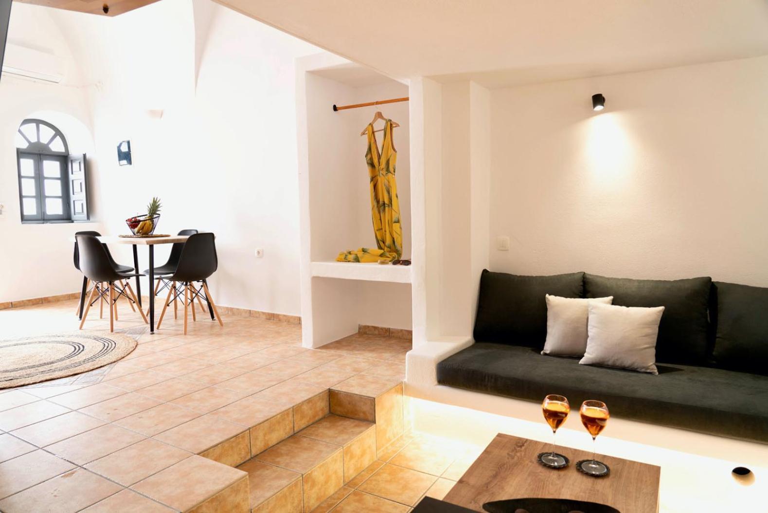 Villa The Lithos By A Terre Cave