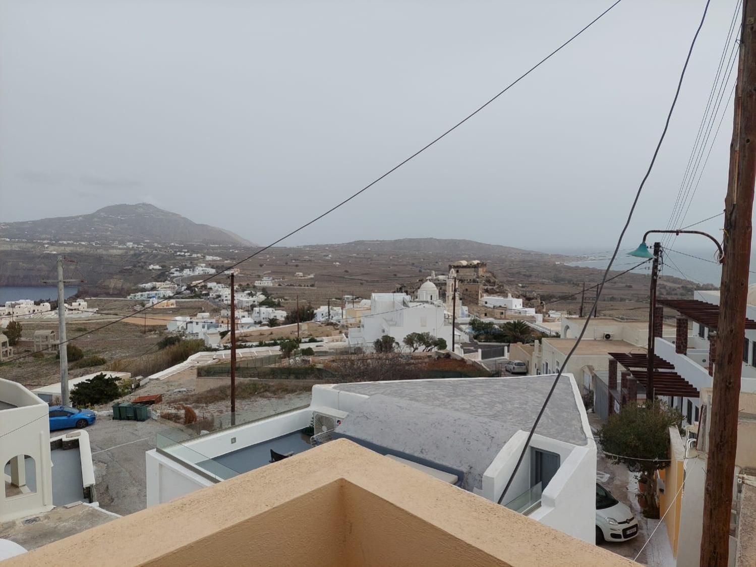 Akrotiri Cosy With Private Patio And Scenic View