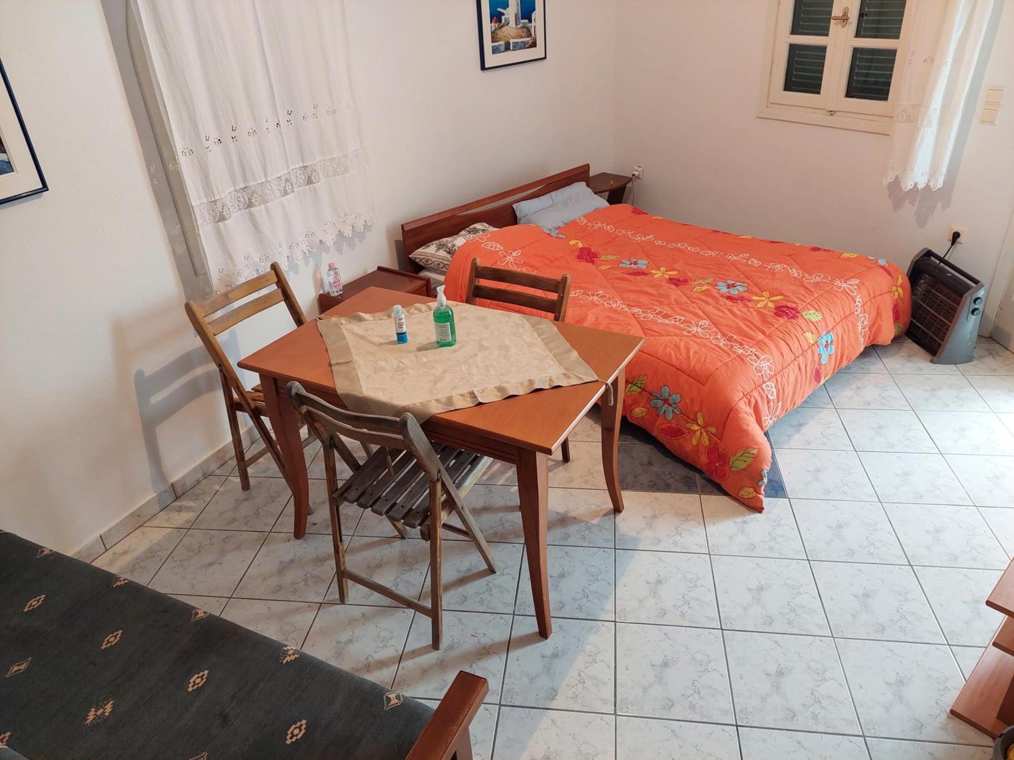 Akrotiri Cosy With Private Patio And Scenic View Apartment *